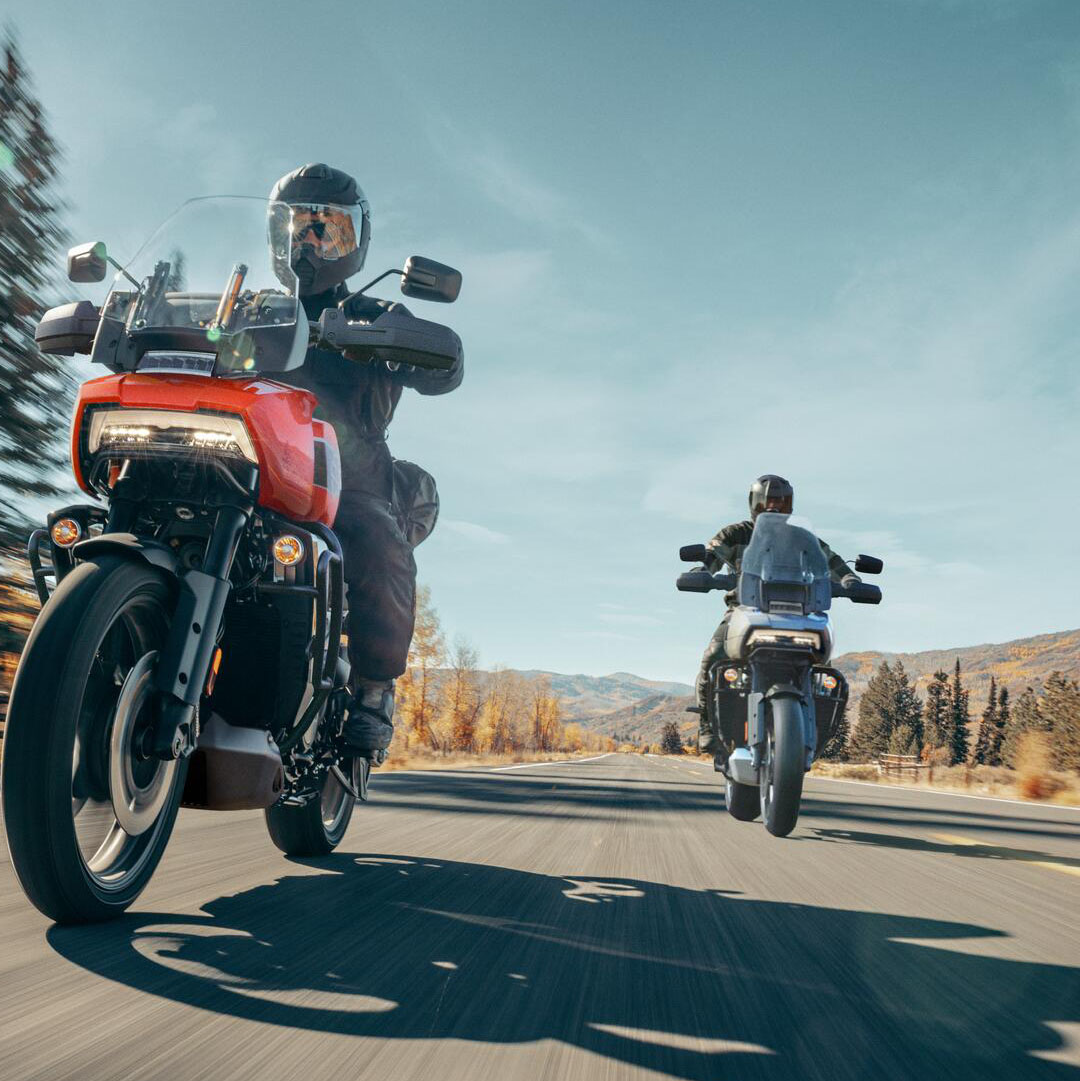 250902-26-ra1250s-panamericaspecial-ridingemotivejcflat