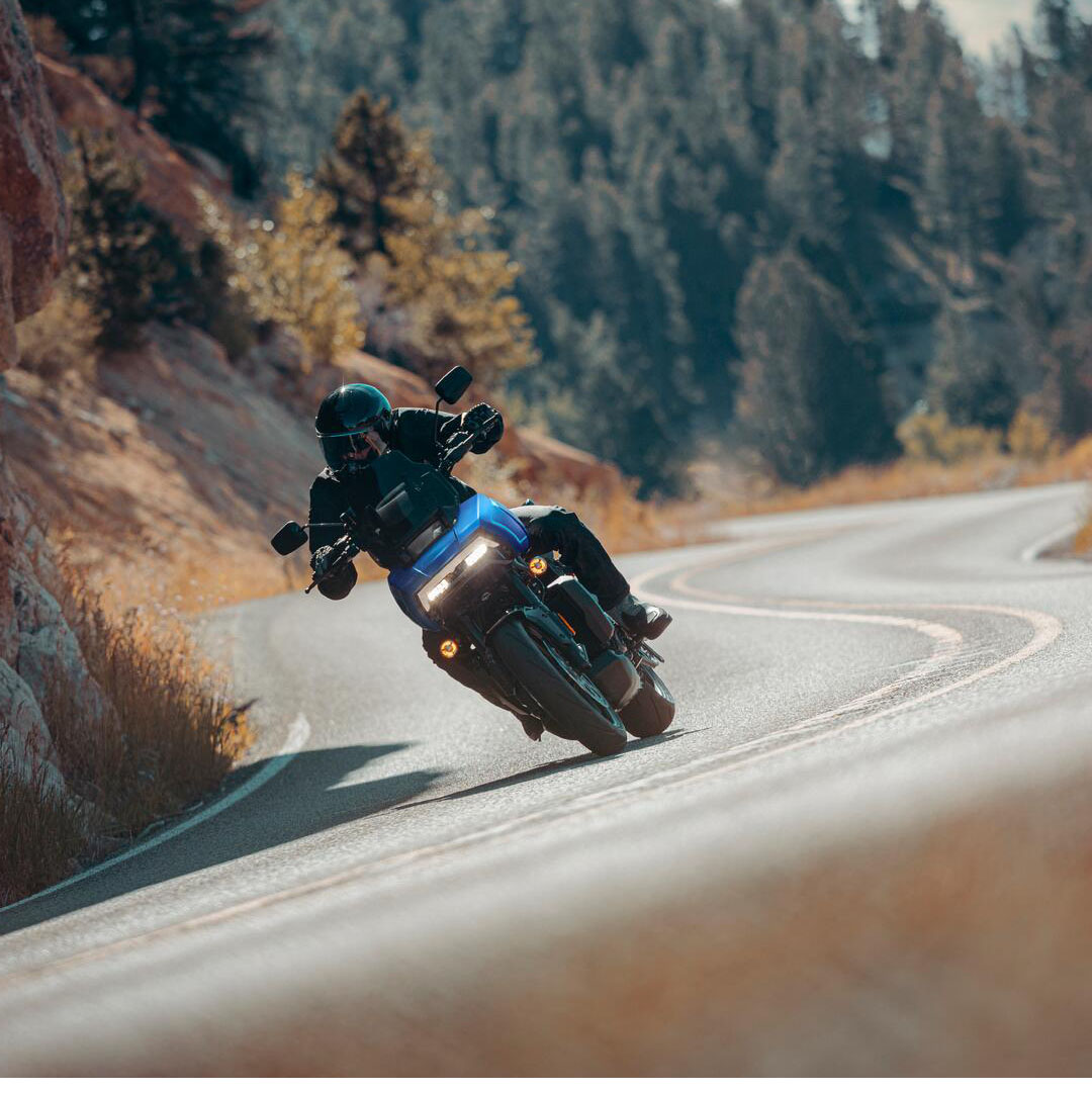 250902-26_ra1250st_panamericast_ridingjc