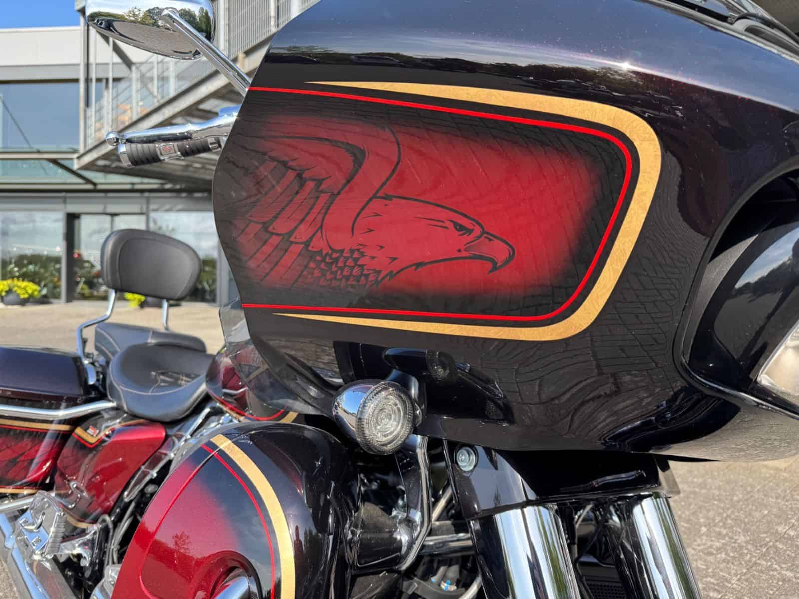 Harley-Davidson Motorrad mit H-D® YOUR BIKE HOUSE Logo in Fulda.