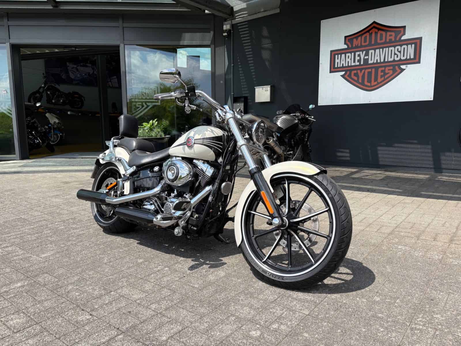 Harley-Davidson Softail Slim in Fulda bei Your Bike House.