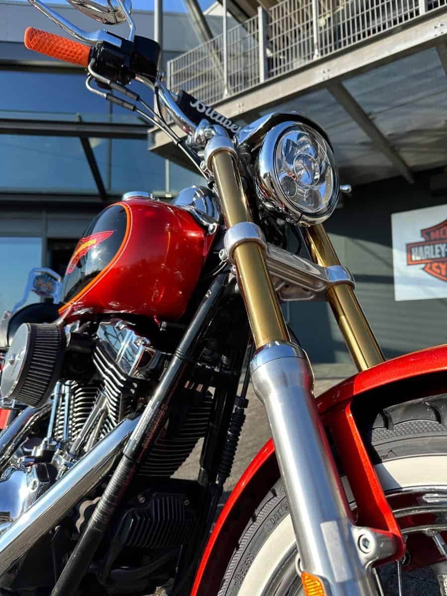 Harley-Davidson Motorrad vor dem H-D® YOUR BIKE HOUSE in Fulda.