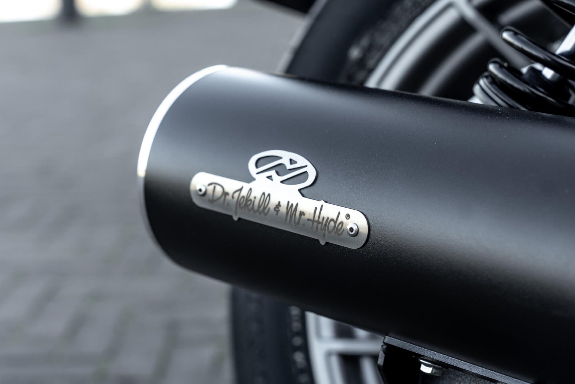 nightster-lux-exhaust-jekill-and-hyde-hd-36
